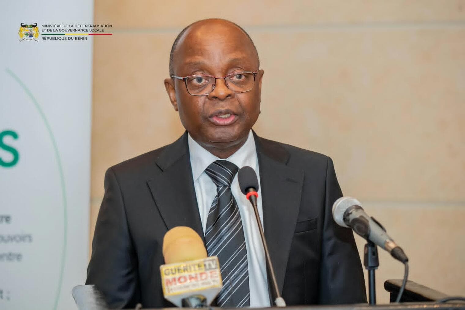 Bénin : Janvier Yahouédéou oriente le nouveau bureau de l'ANCB vers la coordination territoriale