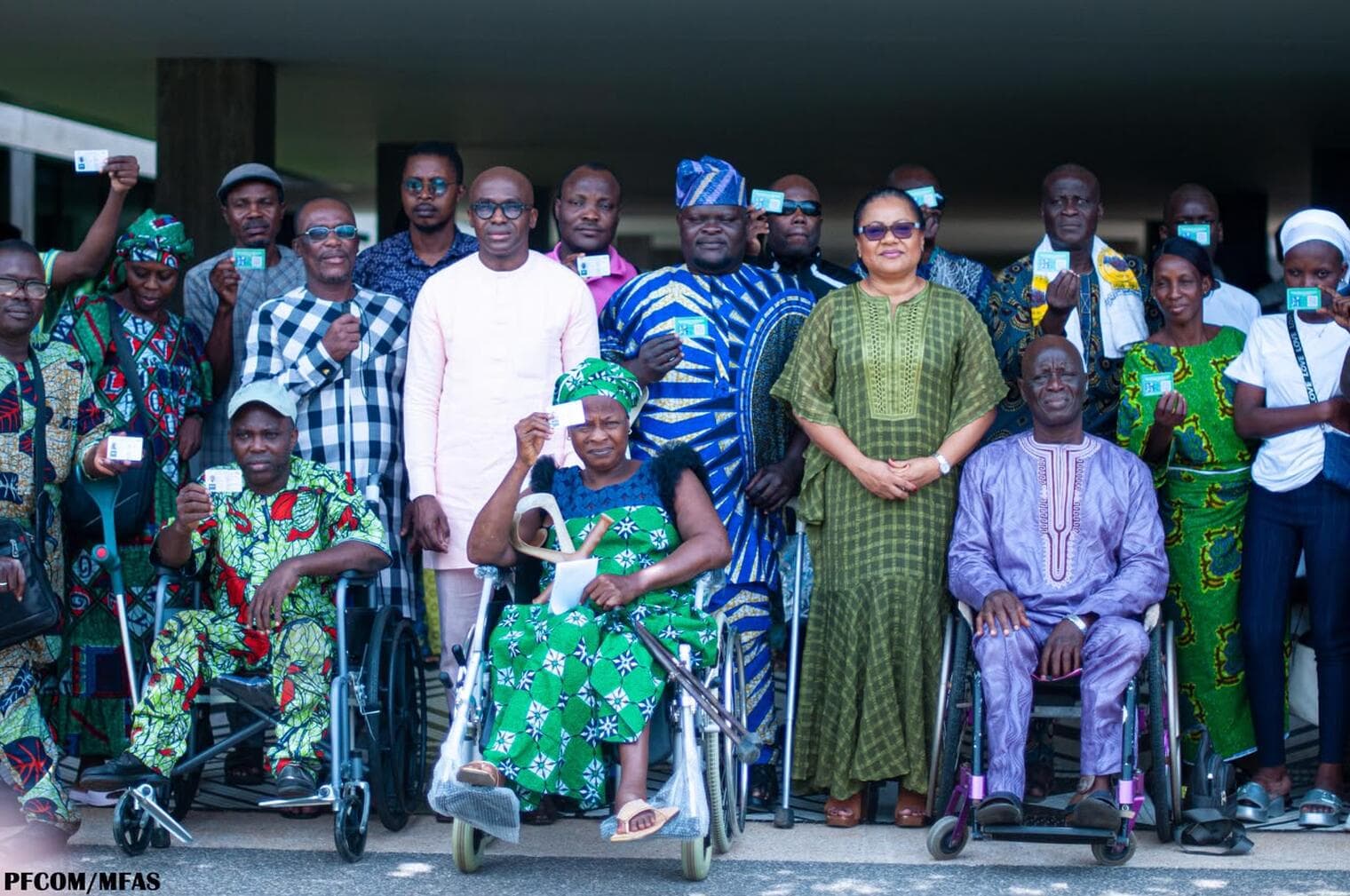 Inclusion au Bénin : 1 422 nouvelles cartes d'égalité de chances remises